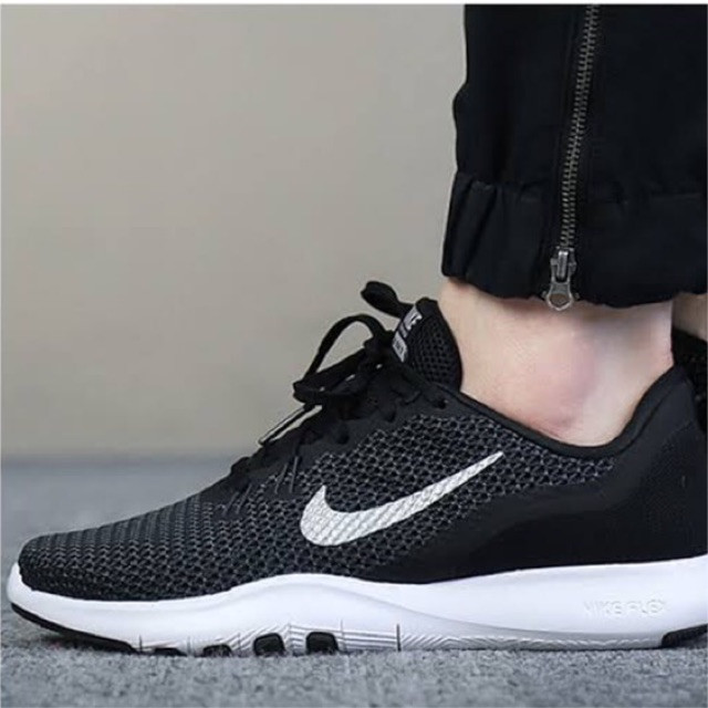 خرید کفش اورجینال پیاده روی