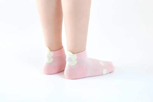 خرید آنلاین جوراب بچگانه